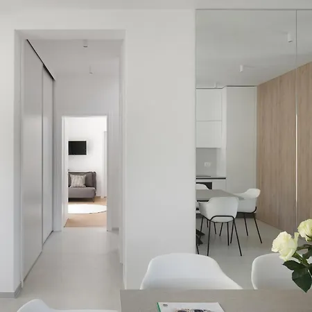 Moderne Mali Dvor Mit Pool 500m Am In Porec فيلة