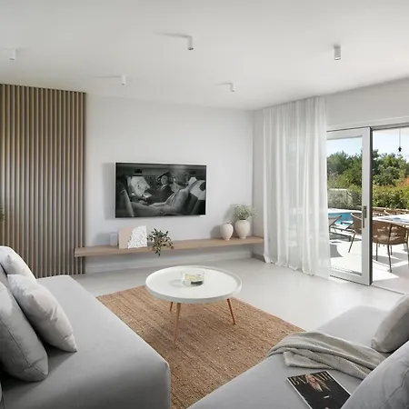 فيلة Moderne Mali Dvor Mit Pool 500m Am In Porec