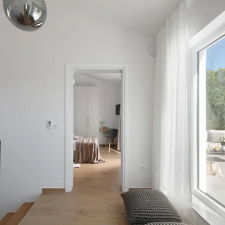 Moderne Mali Dvor Mit Pool 500m Am In Porec Vila Tar-Vabriga