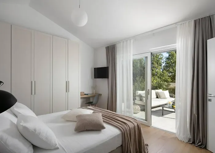 Villa Moderne Mali Dvor Mit Pool 500m Am In Porec Tar-Vabriga