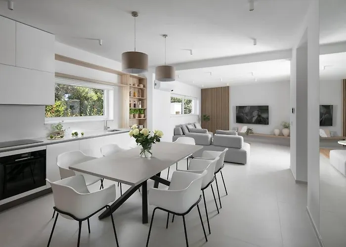Moderne Mali Dvor Mit Pool 500m Am In Porec * Tar-Vabriga