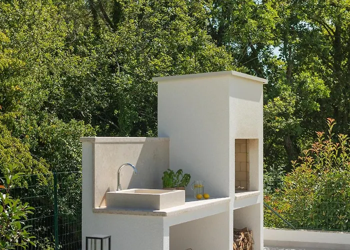 Moderne Mali Dvor Mit Pool 500m Am In Porec Villa